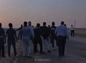 تجمع جوانان بومی اهواز مقابل نیشکر دعبل خزاعی برای درخواست استخدام