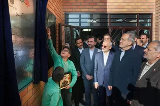 پزشکیان: تقویت یادگیری عملی، کار گروهی و خلاقیت دانش‌آموزان ضروری است
