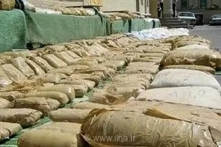 عملیات ضربتی پلیس مرکزی و خوزستان؛ کشف ۴۷ کیلوگرم مواد مخدر و دستگیری ۳ قاچاقچی حرفه‌ای