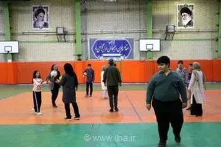 برگزاری برنامه «ساعت تندرستی و نشاط» برای حمایت از کودکان دارای اوتیسم در شهر اردبیل