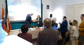 ادیان به جای نفرت، در مسیر صلح و همکاری گام بردارند