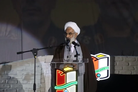 نماینده ولی‌فقیه در سپاه: ایران از مرحله ثبات عبور کرده و در حال صدور انقلاب است