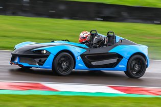 بازگشت Zenos E10 با قدرت بیشتر و قیمت بالاتر