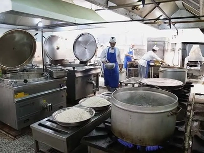 بیکاری کارگران رستوران و آشپزخانه پتروشیمی جم ادامه دارد