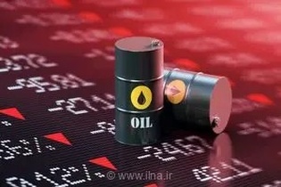 عقب‌نشینی قیمت نفت در بازارهای جهانی؛ آیا روند صعودی ماهانه طلای سیاه متوقف می‌شود؟