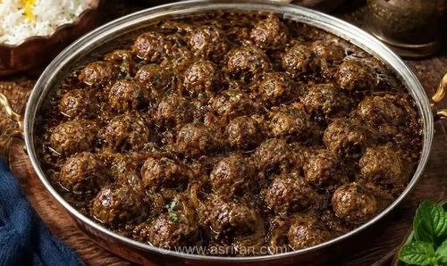 خورشت داود پاشا: طعم لذیذ ترکیبی از رب انار و کوفته‌های قلقلی