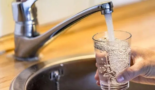 کاهش ۶۰۰ هزار مترمکعبی مصرف آب تهران در گرمای مرداد