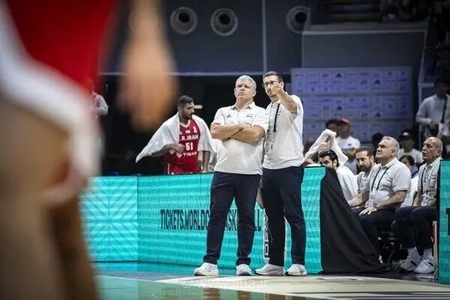 مانولوپولوس: بازیکنان بسکتبال ایران لیاقت زیادی دارند