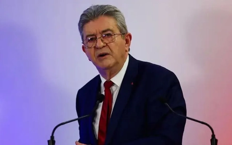 ملانشون: فرانسه باید از وضعیت اجتماعی خود شرمگین باشد