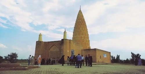مرمت آرامگاه یعقوب لیث صفاری با معماری ساسانی و توسعه فضای سبز