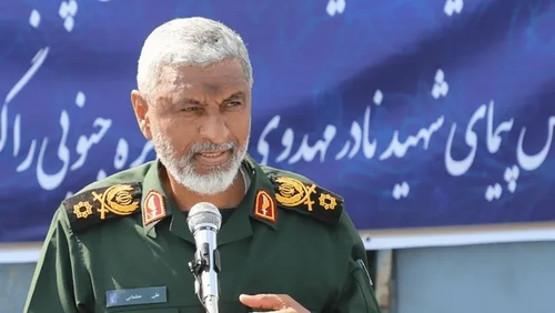 فرمانده نیروی دریایی سپاه: آماده غرق کردن ناوهای آمریکایی در تنگه هرمز