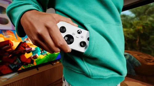 معرفی رسمی کنترلر نانو Xbox؛ همراهی کوچک برای بازی در هر مکان