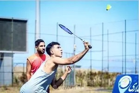 برگزاری مسابقات بدمینتون دوبل ساحلی بانوان و آقایان در انزلی