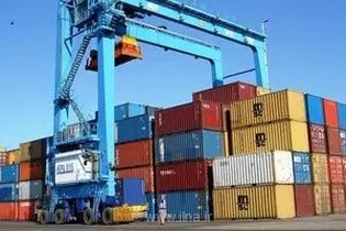 تفویض اختیارات جدید به گمرکات کشور؛ تمدید ورود موقت کالا و خودرو تا پایان شهریور ۱۴۰۵ تسهیل شد