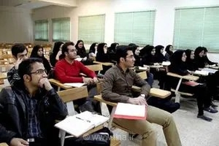 آزمون حضوری با مجوز استفاده از موبایل و هوش مصنوعی تصمیمی متناقض است/ هزینه‌های رفت‌وآمد و اسکان دانشجویان باید در تصمیمات دانشگاه دیده شود