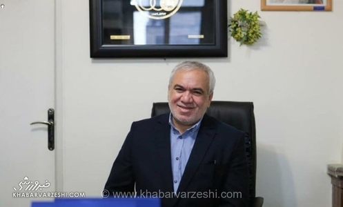 عذرخواهی جنجالی فتح‌الله‌زاده از علی دایی: اگر کافی نیست، بیاید بزند توی گوش من!
