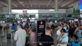 فوران کوه آتشفشان اتنا پروازها در فرودگاه کاتانیا ایتالیا را مختل کرد؛ صدها مسافر سرگردان شدند
