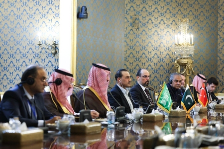 دیدار مقامات ترکیه، پاکستان و عربستان با رییس جمهور برای جلوگیری از بحران