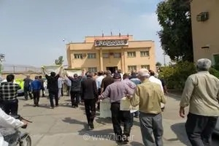 تجمع بازنشستگان تامین اجتماعی در شوش و رشت برای پیگیری مطالبات معیشتی