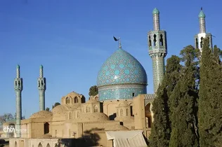 مرمت گنبد آرامگاه شاه نعمت‌الله ولی ماهان آغاز شد