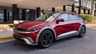 بررسی هیوندای IONIQ 5 مدل 2026: نقاط قوت و ضعف این خودروی برقی