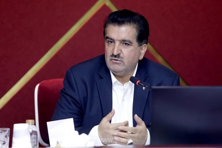 بانک رفاه کارگران از کارت‌های اعتباری گردشگری ریالی و ارزی رونمایی کرد