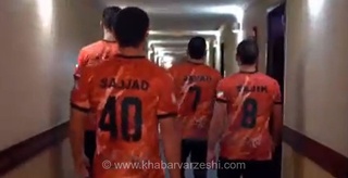 ویدیو؛ رونمایی باشگاه مس شهربابک از لباس جدید خود برای فصل پیش‌رو لیگ برتر فوتبال ایران