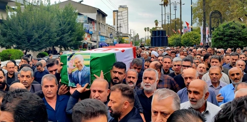 احمد ناطق‌نوری در نور به خاک سپرده شد