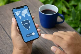 پیام‌های پنهان در فیلترشکن‌ها: تبلیغات یا دستکاری افکار عمومی؟