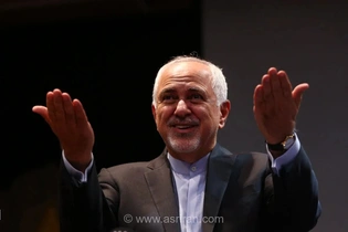 ظریف: تنگه هرمز باید آورده ایران در مذاکرات باشد؛ فرصت تاریخی برای دیپلماسی با آمریکا فراهم شده است