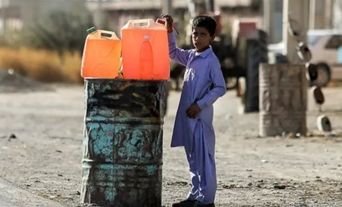 بیکاری ۵۰ درصدی در سیستان و بلوچستان/ سوخت‌بری تنها راه بقا