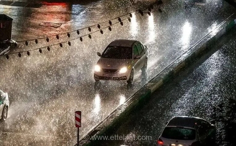 باران‌های سیل‌آسا در شمال ایران/ آبگرفتگی و تعطیلی بانک‌ها در گیلان و مازندران