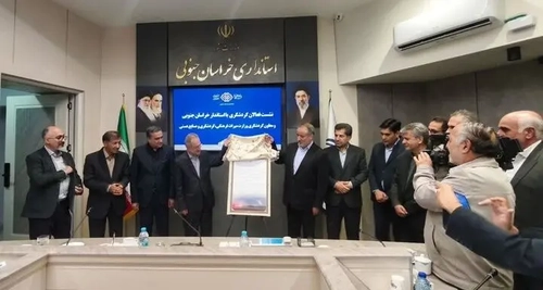 لوح ثبت ملی منظر آسمان تاریک سه‌قلعه رونمایی شد