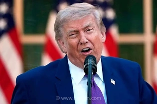 تهدید جدید ترامپ: خسارت کشتی‌های عبوری از تنگه هرمز را از پول‌های بلوکه شده ایران پرداخت می‌کنیم