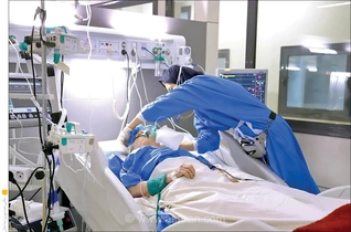 هشدار نسبت به کمبود ۱۰۰ هزار پرستار در نظام سلامت کشور و ضرورت جذب نیروی باکیفیت