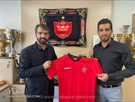 تمدید قرارداد وحید امیری در پرسپولیس با دستمزد ۶ میلیارد تومانی
