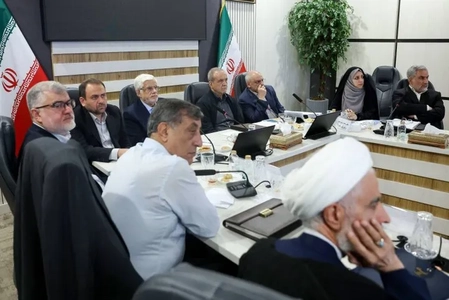 پزشکیان: تحمل سختی، شرط ایستادگی در برابر غرب / کاهش مصرف انرژی و احتمال تعطیلی مجموعه‌های فرهنگی