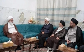 دیدار فرستاده رهبری با شیخ محمد یعقوبی نجف؛ پیامی از سوی تهران