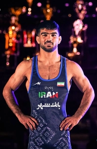 احمدی‌وفا در یک‌قدمی فینال کشتی جهان