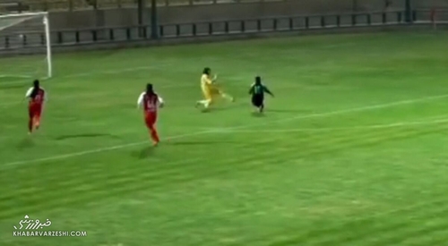 درخشش دروازه‌بان پرسپولیس با تریپل سیو در لیگ برتر زنان