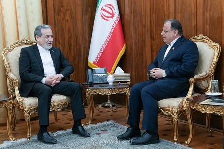 دیدار استاندار گلستان با وزیر امور خارجه در تهران