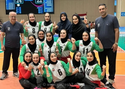 خط و نشان دختران والیبال نشسته برای رقبا