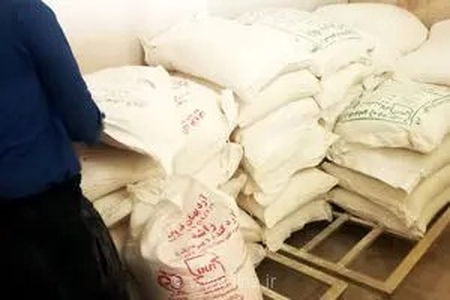 کشف محموله بزرگ آرد یارانه‌ای قاچاق در یک واحد تولید نان بستنی در روستای مشعلدار قزوین