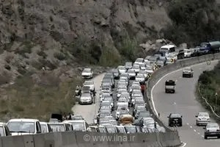 اعمال محدودیت ترافیکی در محور چالوس؛ جاده از ساعت ۱۷ به سمت تهران یک‌طرفه شد