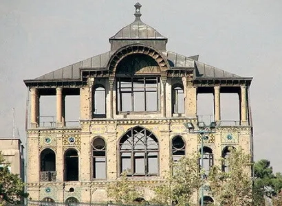 پیگیری برای مرمت عمارت کلاه‌فرنگی عشرت‌آباد تهران
