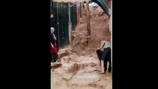 سیلاب‌های ناگهانی خیابان‌های محله‌ای در مرکز مراکش را فرا گرفت