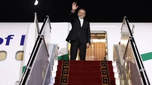 رئیس‌جمهور مسکو به مقصد تهران سفر کرد