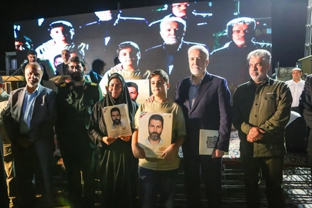 یادواره شهدای دفاع مقدس و جنگ رمضان در شیراز برگزار شد