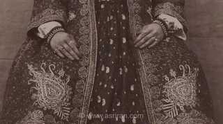 تصویری از یک دخترِ خان در دوران قاجار؛ نگاهی به پوشش و فضای آتلیه‌ای آن دوران