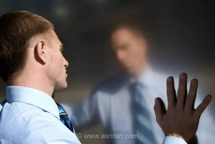 چرا افراد خودشیفته بیش از دیگران در دام وابستگی به چت‌بات‌های هوش مصنوعی گرفتار می‌شوند؟